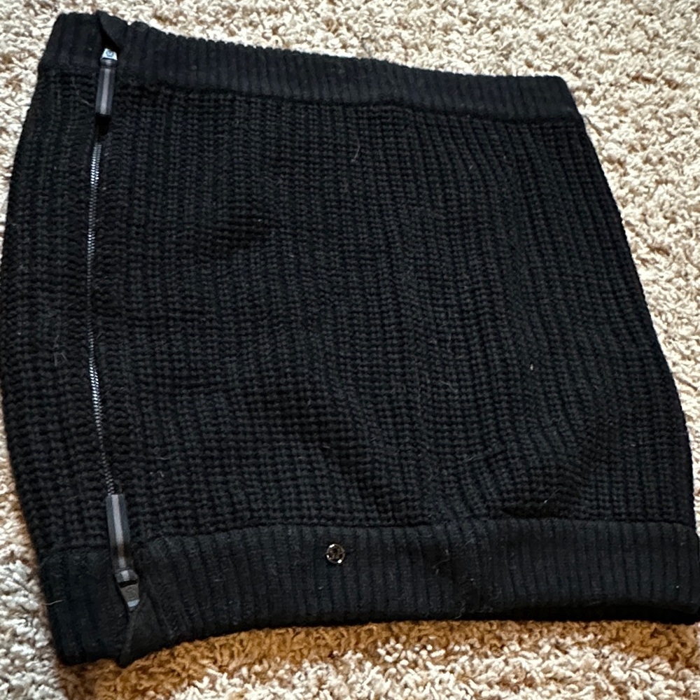 Lululemon Black Zipper Neck Warmer/Scarf